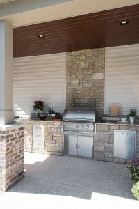 Outdoor Kitchen and Grill