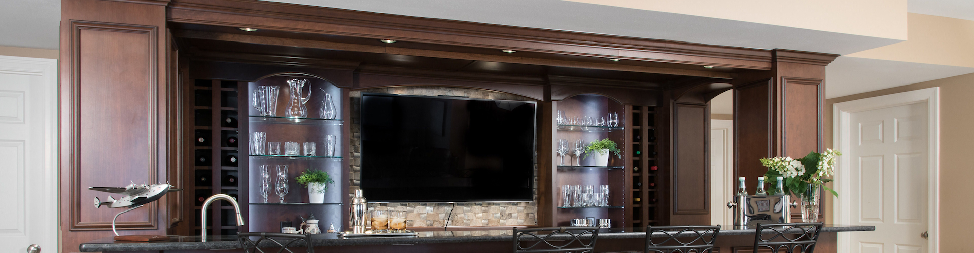 Liston – Anderson Bar-header