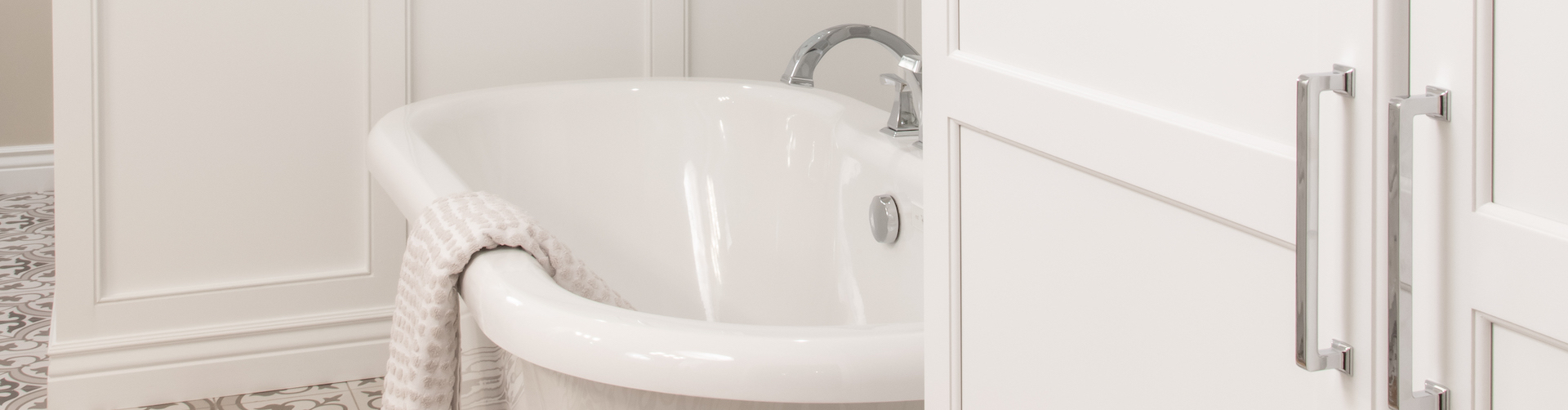Liston – Hineman Drive bathroom-Header