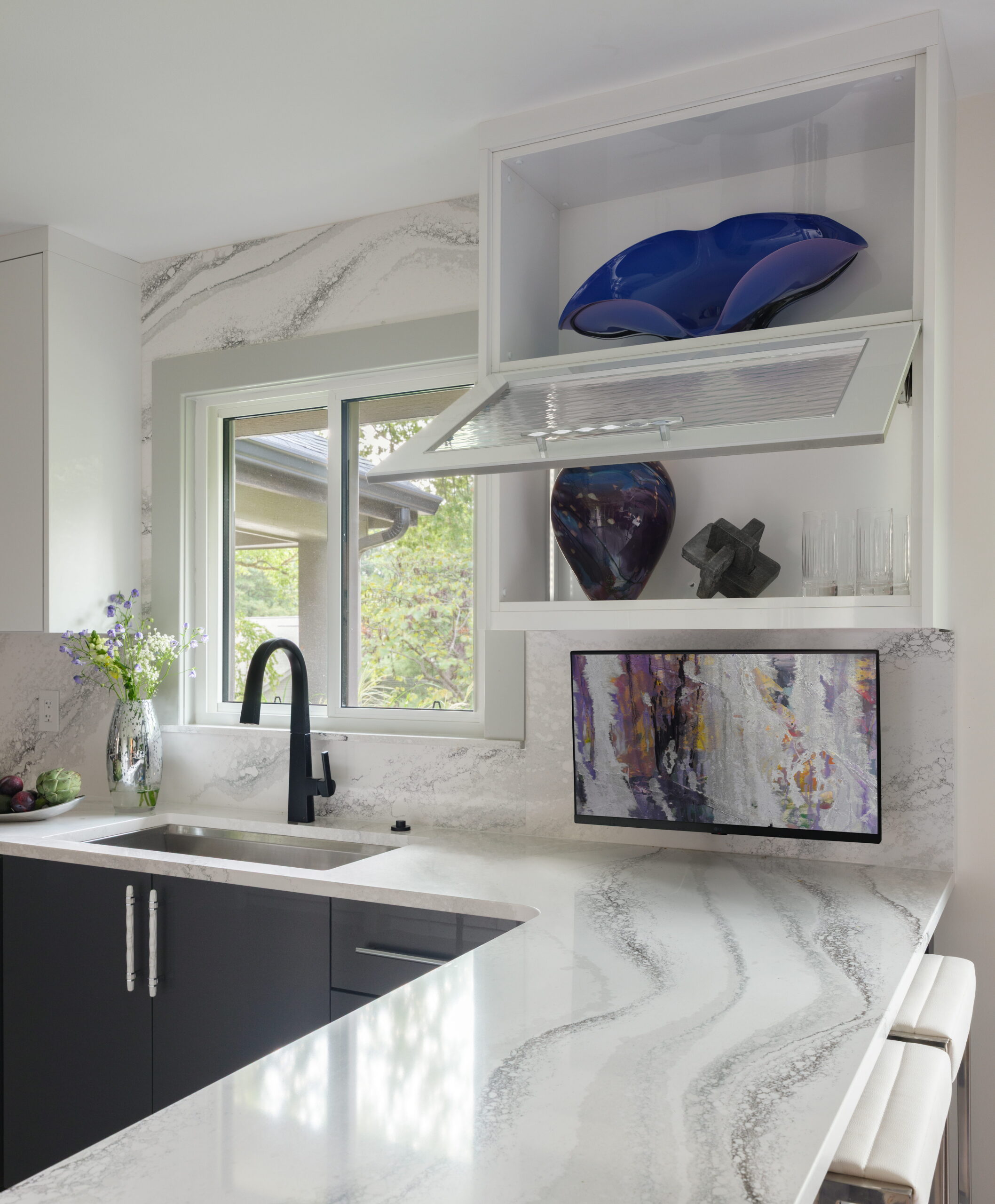 Roth_Kitchen-537-Edit door open